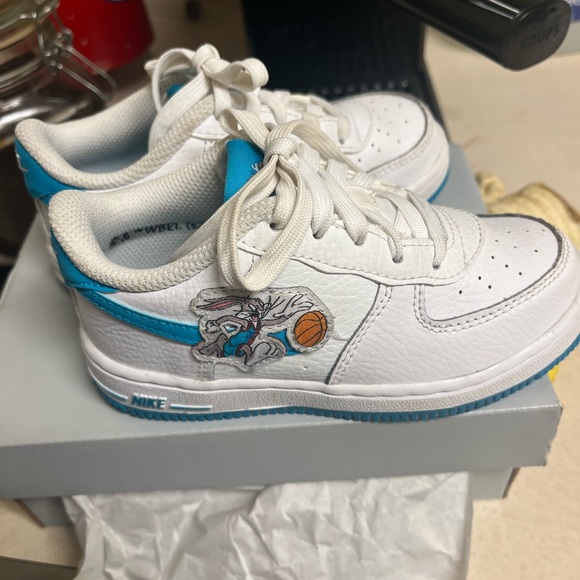 Nike Air Force 1 Low - Picture 4 of 5